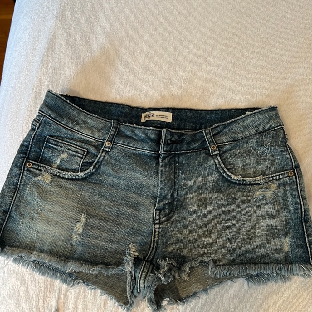 zara denim shorts size 38/6